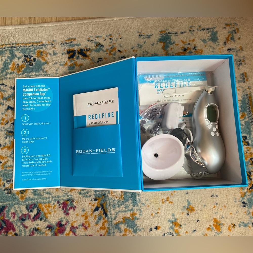 Rodan and Fields Redefine Macro Exfoliator